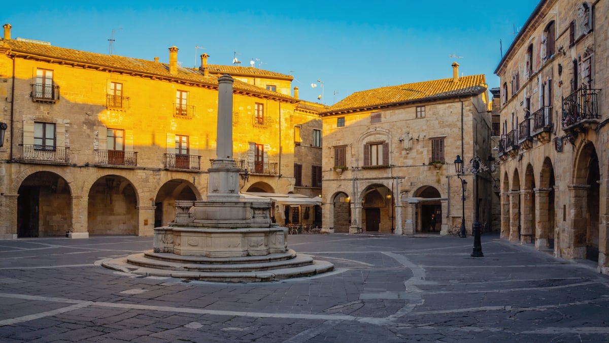 10 Best historic old town and local architecture