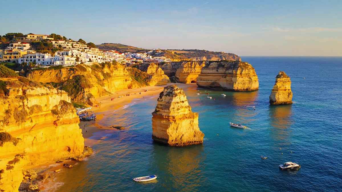 Algarve Holiday Guide: Portugal's Golden Coast for UK Families, Couples & Golfers
