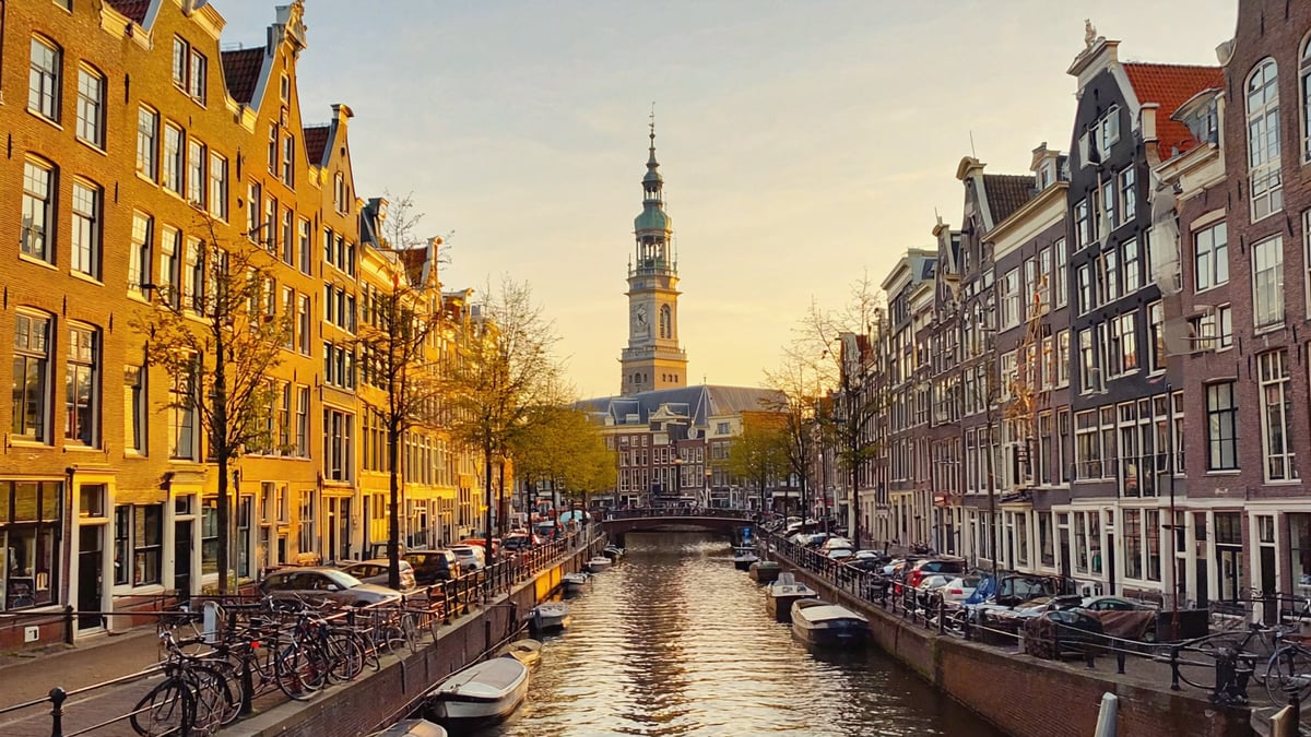 Amsterdam Holiday Guide: Canals, Culture & City Break Packages from UK