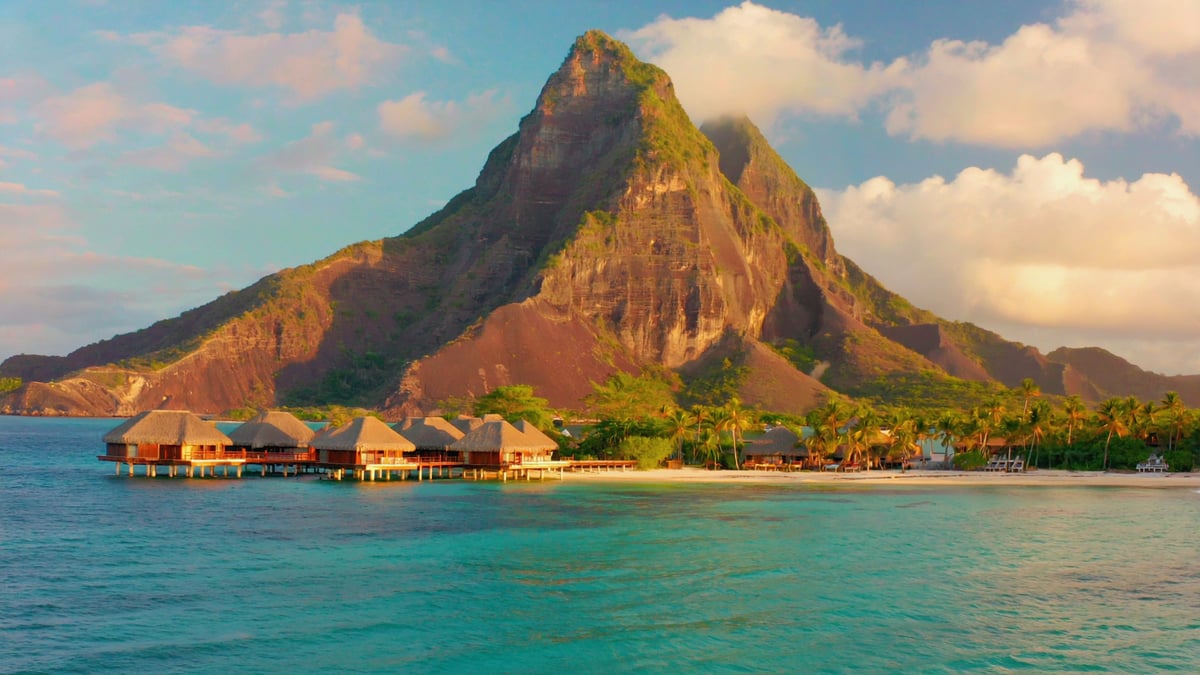 Bora Bora Holiday Guide: Overwater Bungalows, Lagoons & UK Package Deals