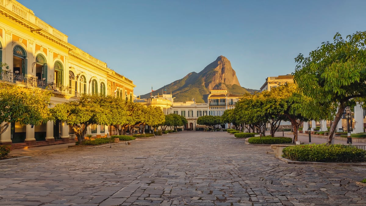 Cape Town Holiday historic old town and local architecture