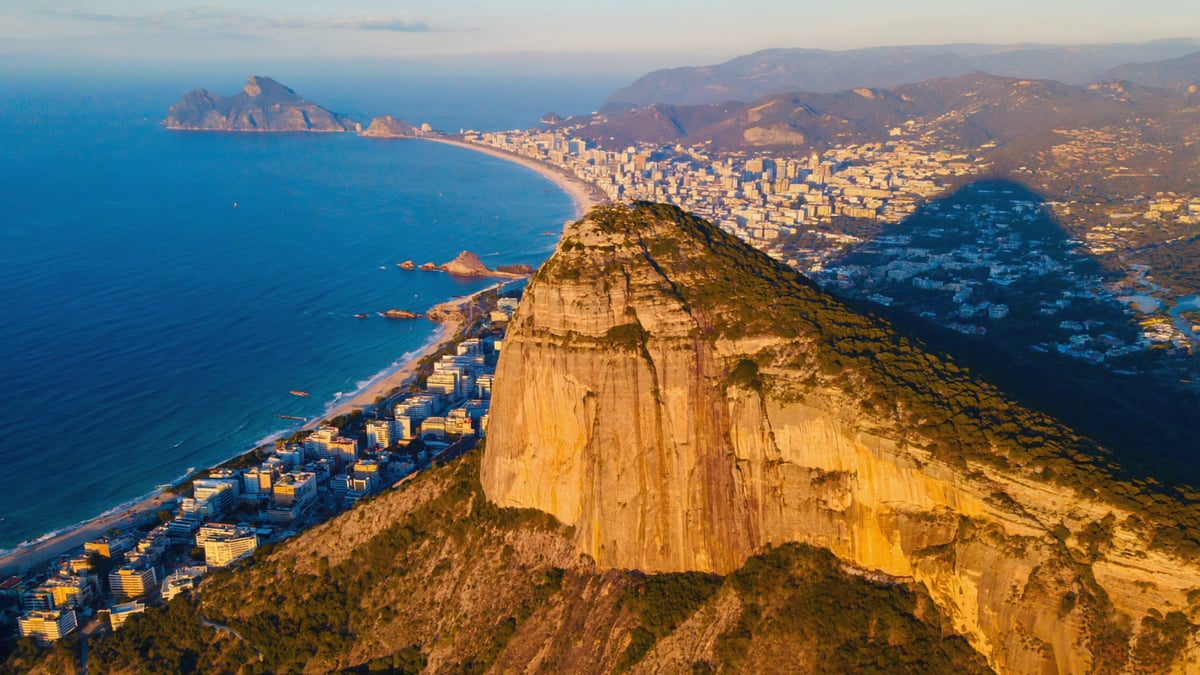 Cape Town Holidays from the UK: A Tailored Travel Guide