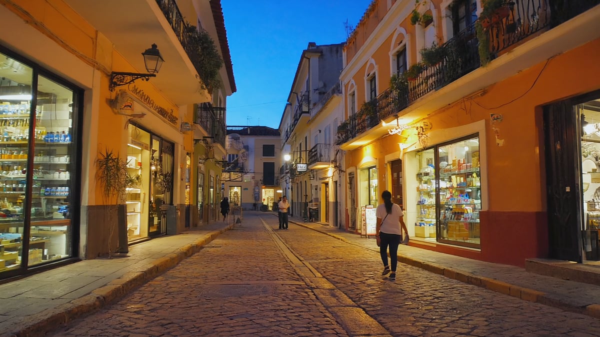 Costa Rica street life at dusk