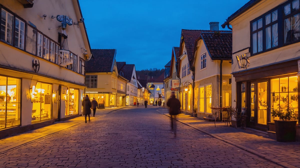 How street life at dusk