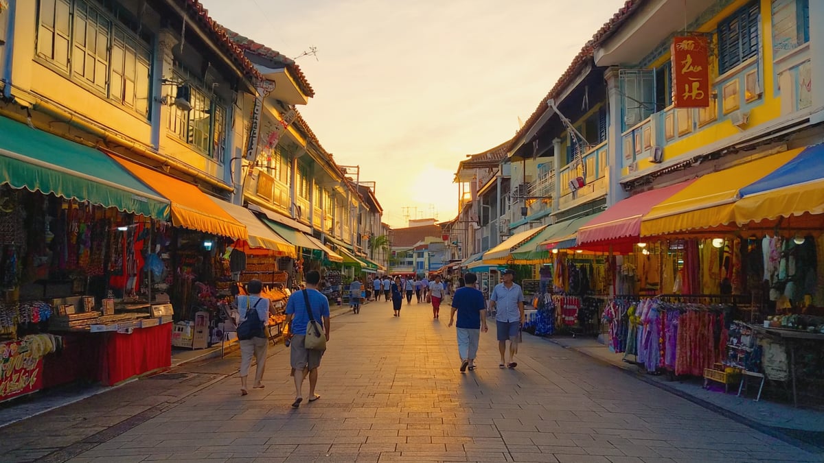 Koh Samui Holiday street life at dusk