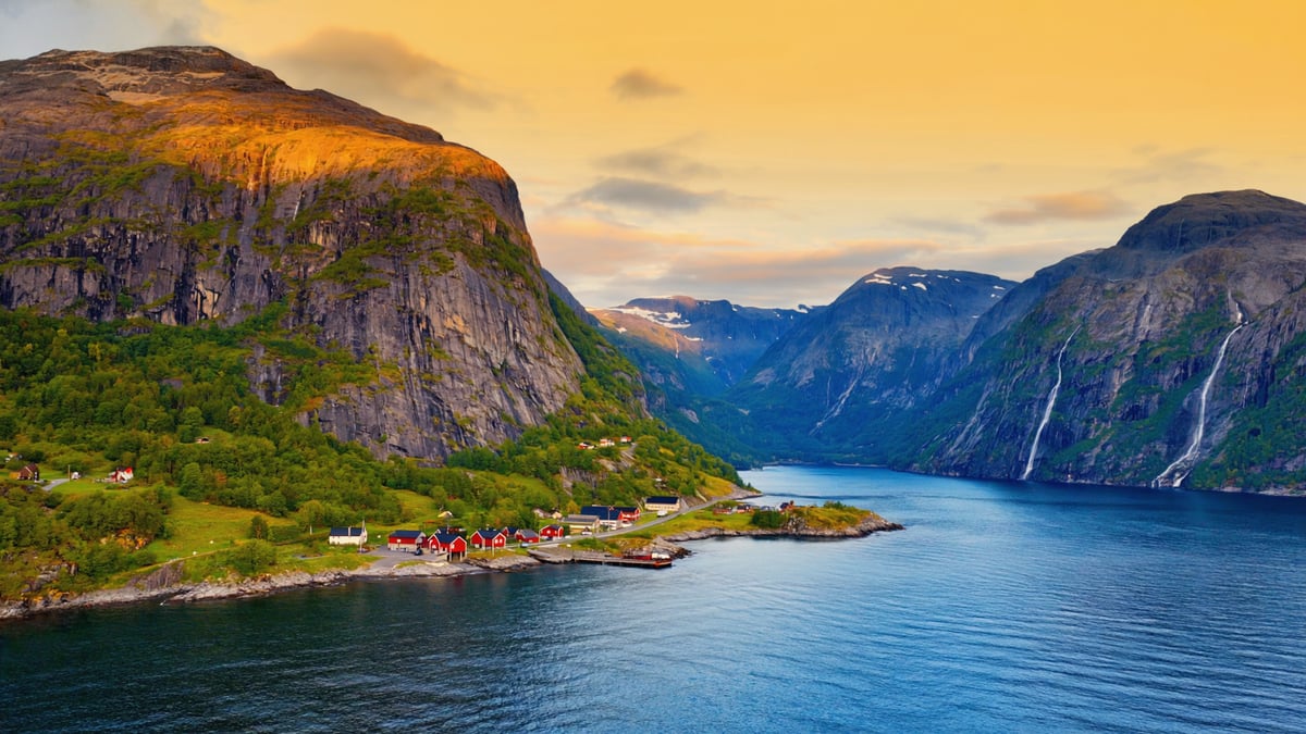 Natural landscape near Long