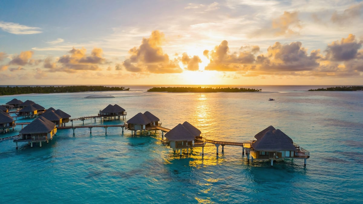 Maldives Honeymoon vs. Seychelles Honeymoon: Which Luxury Escape is Right for You?