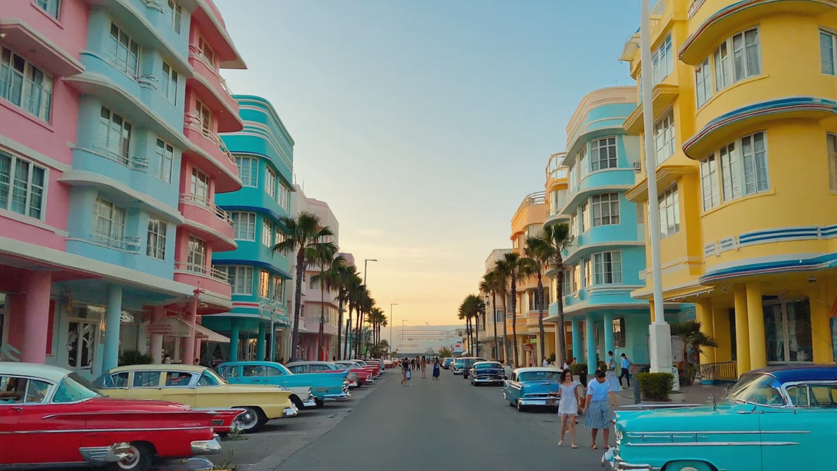 Miami Ocean Drive pastel Art Deco facades