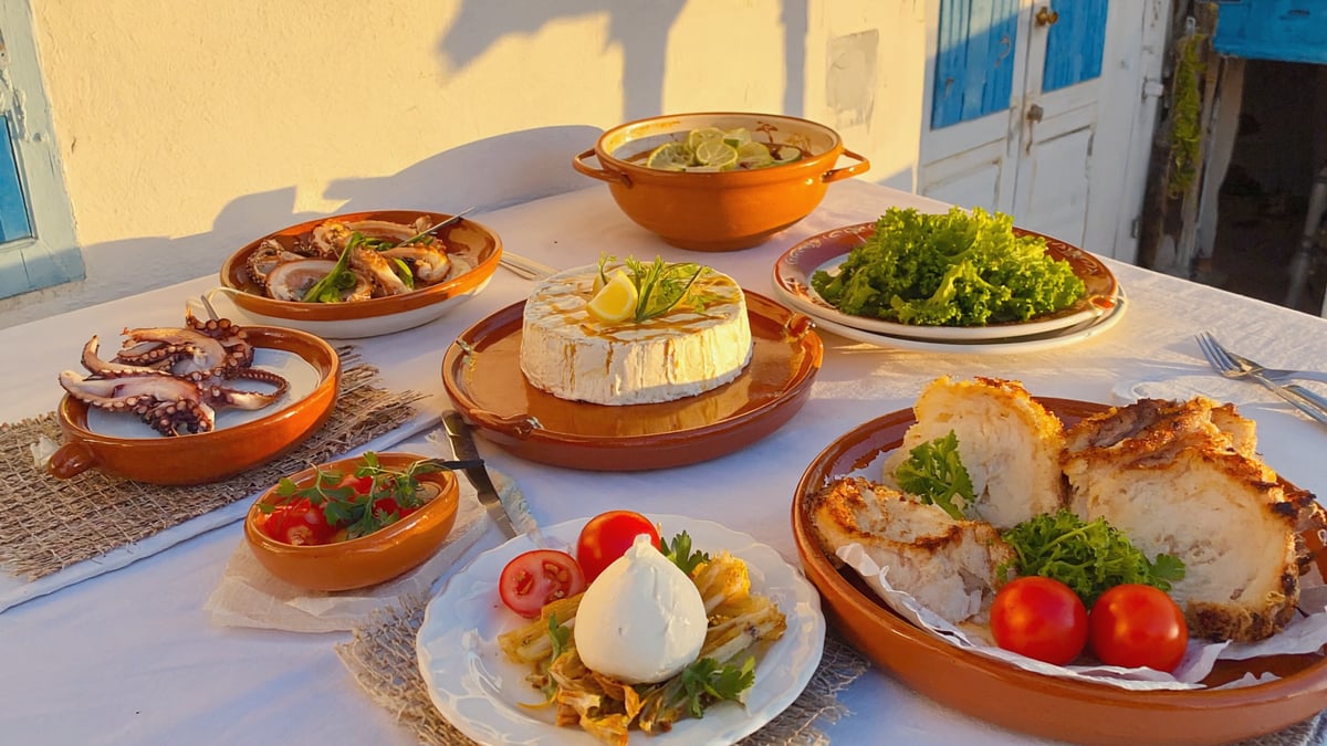 Traditional Mykonos Holiday cuisine and local dining