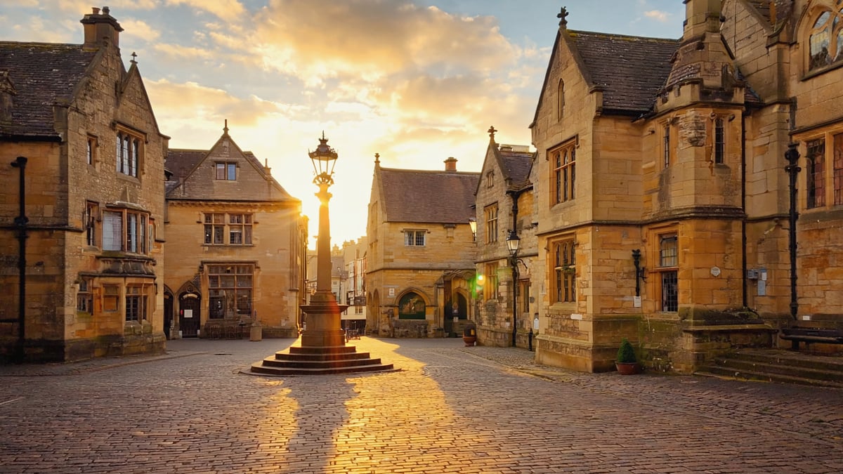 Practical UK historic old town and local architecture