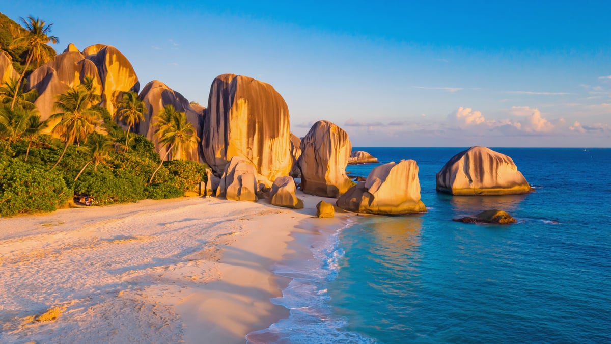 Seychelles Holiday Guide: Ultimate Luxury Island Escape for UK Travellers