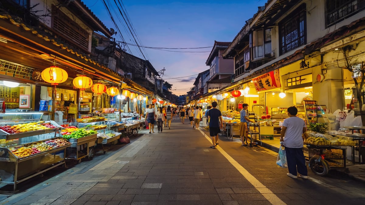 Thailand Holiday street life at dusk