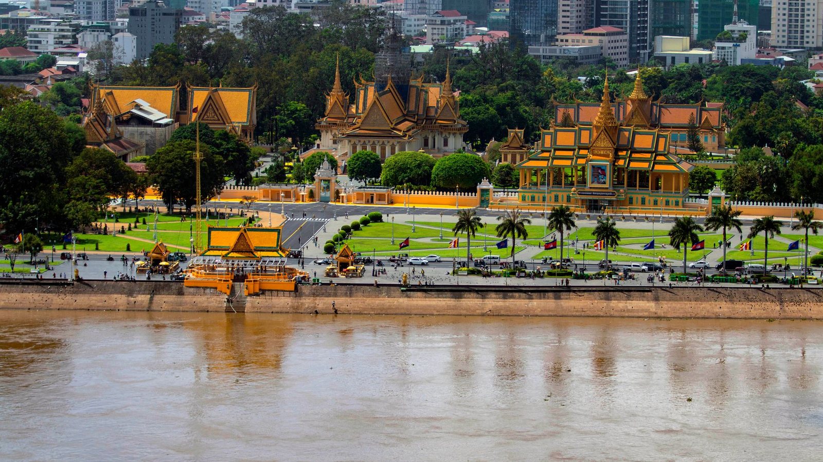 Arrival in Phnom Penh